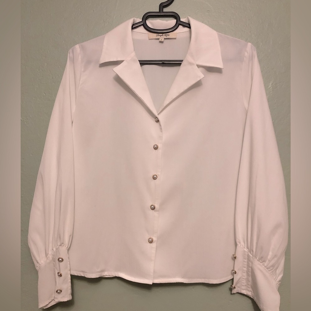 Simple Retro Blouse size Small white color
